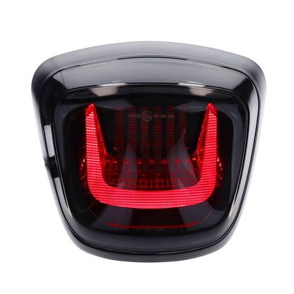 Fast Arrow Pro LED Achterlicht 3D Zwart Glans Euro 2/4/5 – Vespa Primavera & Sprint 50/125/150 4T – LED Achterlamp Upgrade